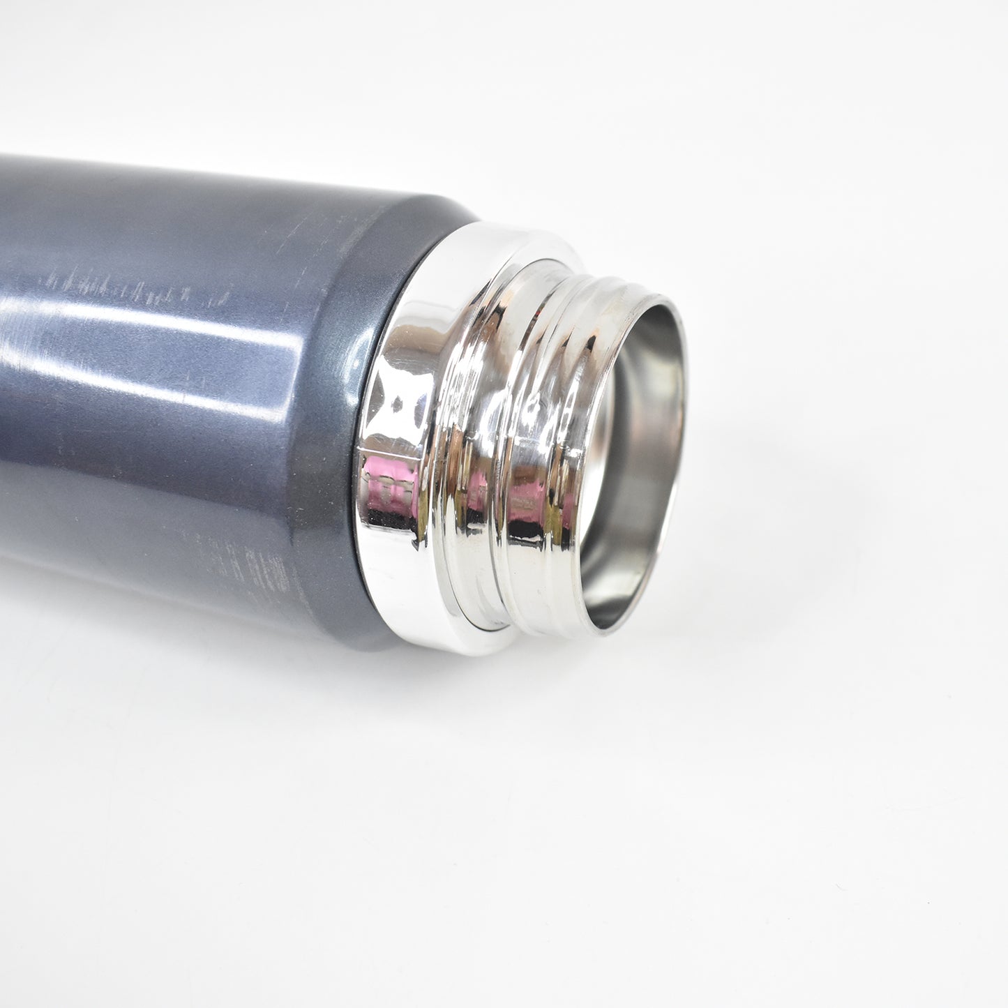 Stainless Steel Water Bottles Approx 600ml (Mix Design Color 1 Pc)