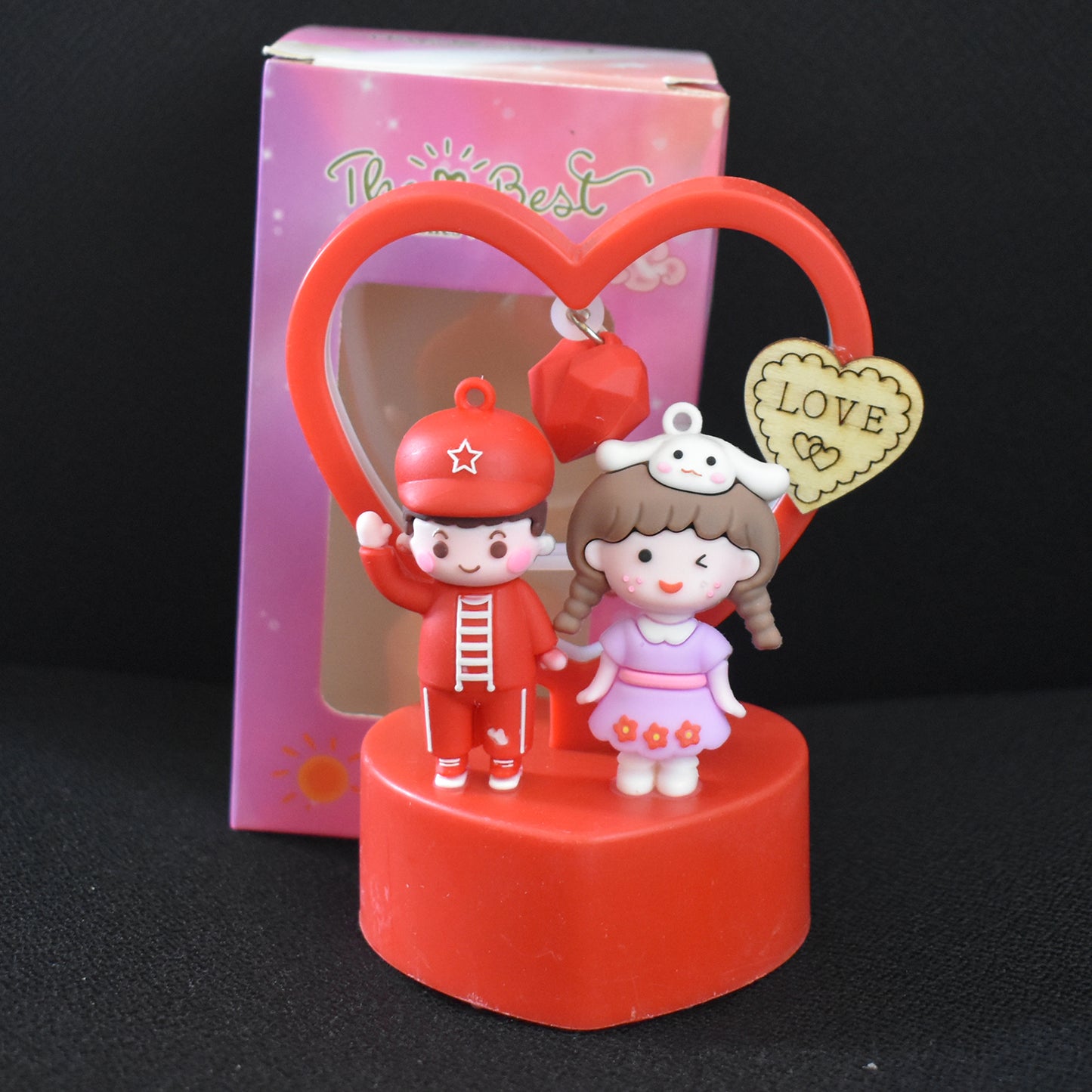 Cute Romantic Couple Love Showpiece With Heart Frame (1 Pc)
