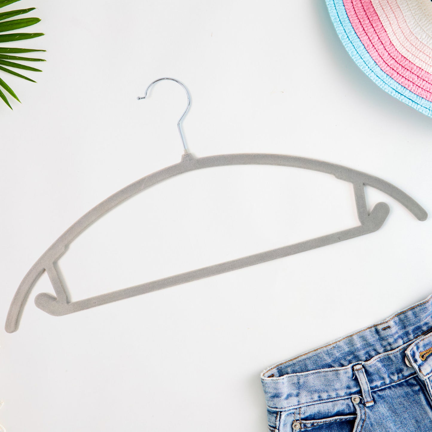 Velvet Non-slip Clothes Hanger (1 Pc)