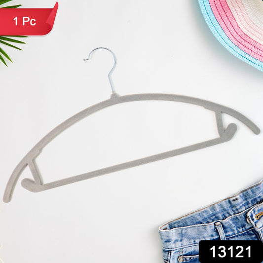 Velvet Non-slip Clothes Hanger (1 Pc)
