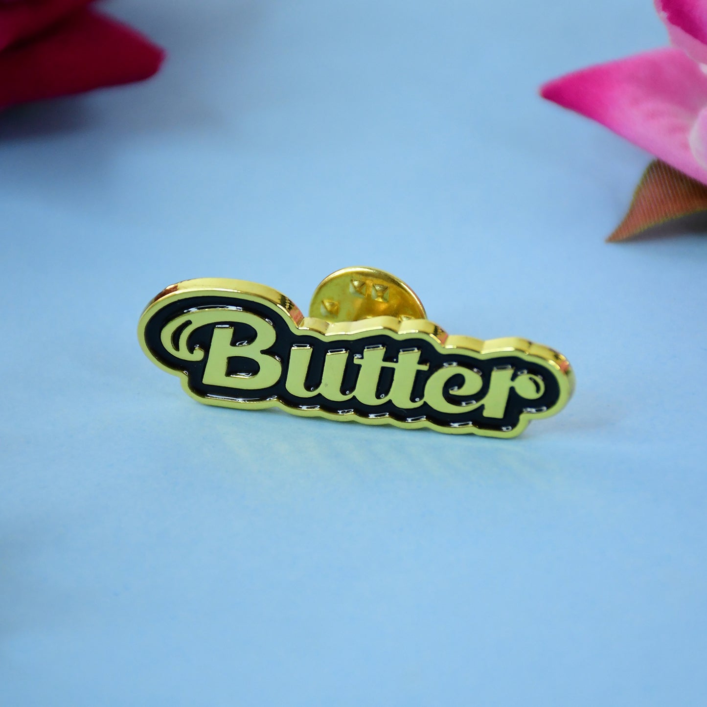 Stylish Metal Badge Pin  Single Piece (Random Design)