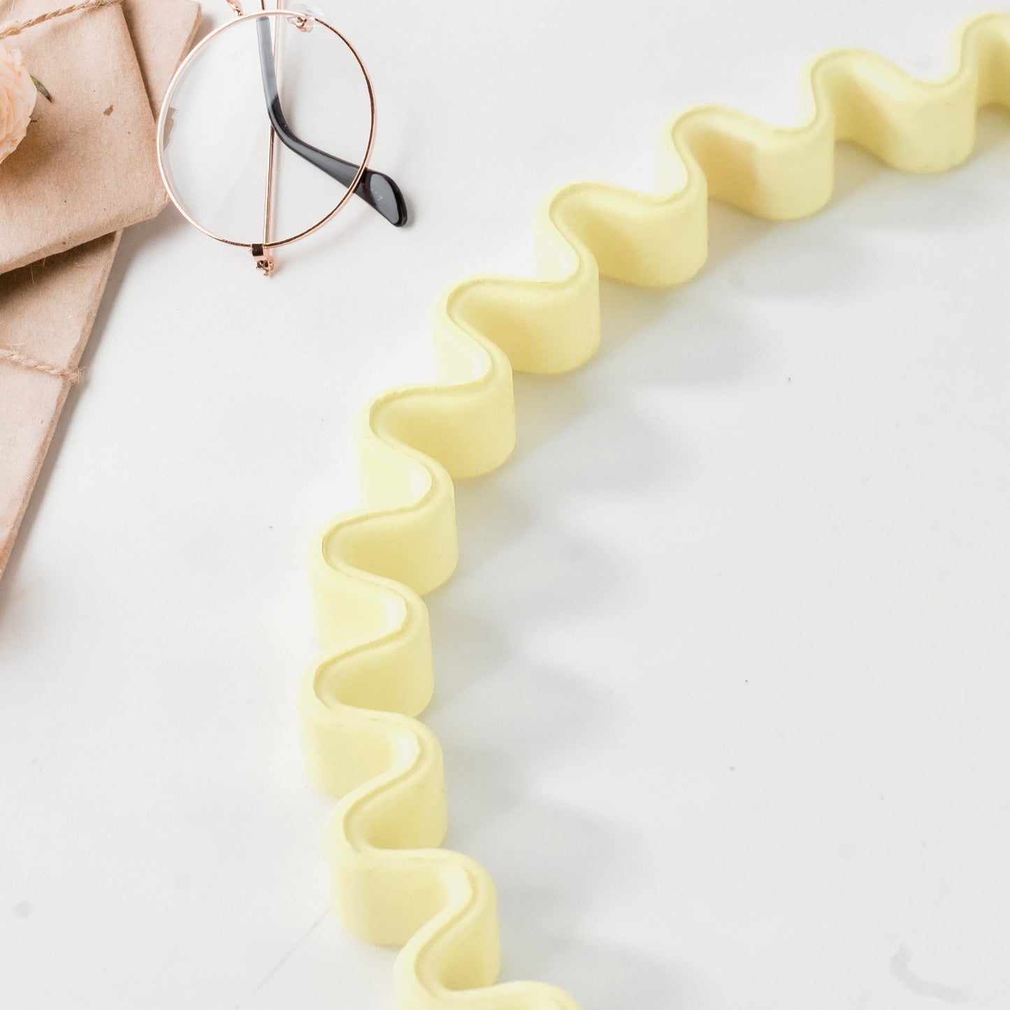 Plastic Simple Headbands Comb Headbands Hairbands (1 Pc)