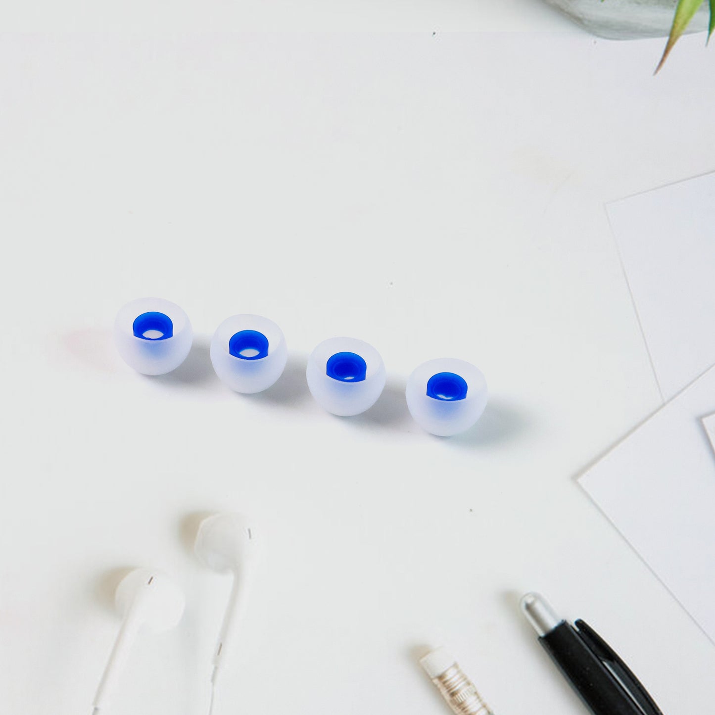 Premium Silicone Earbud Tips - (4 Pc  Set)