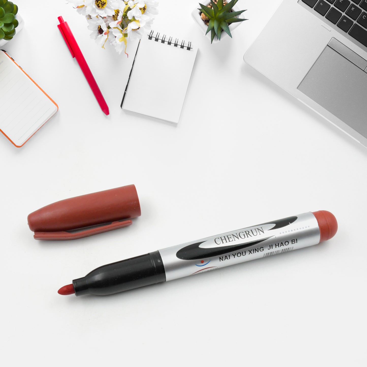 9201 10pc Marron Marker And Pen Used In Studies And Teaching White Boards In Schools And Institutes For Students (10 Pc Set)