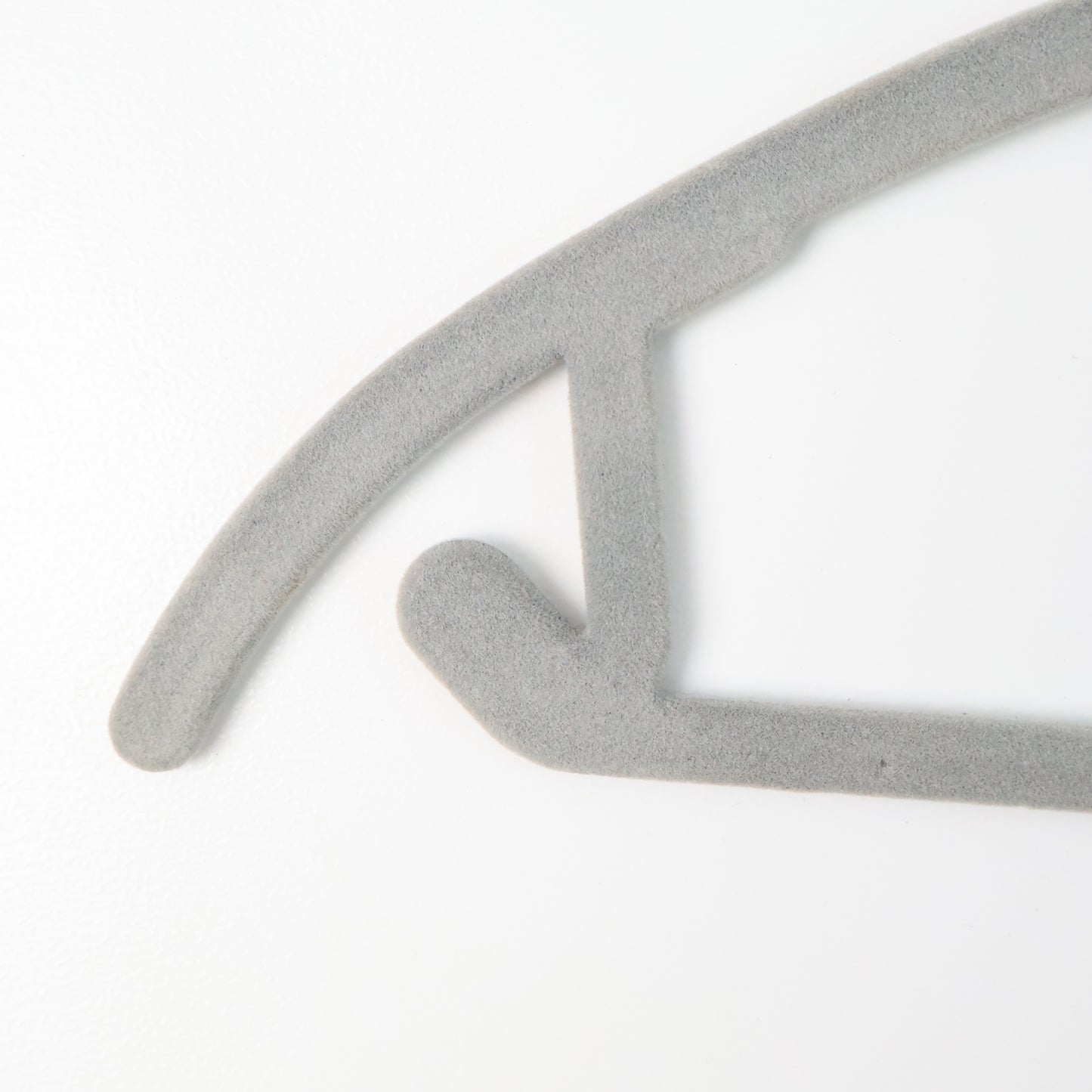 Velvet Non-slip Clothes Hanger (1 Pc)